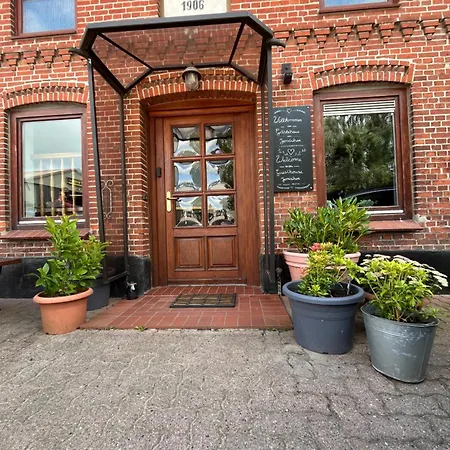 Helles 3 Bett Homestay szállás *